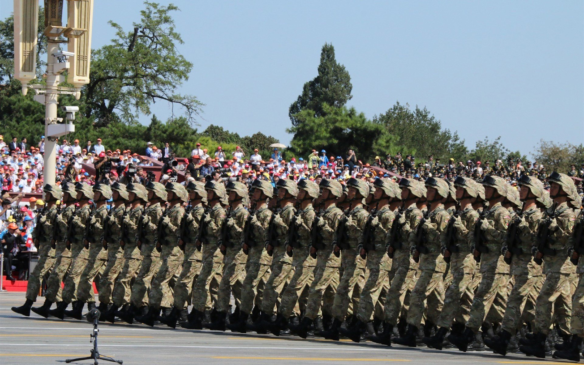 开云官网登录-_湖人全队火力全开，季后赛希望逐步明朗_，湖人这赛季的阵容